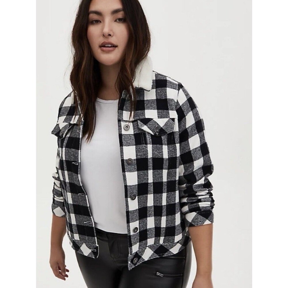 Torrid Black Plaid Brushed Twill & Faux Fur Collar Trucker Jacket Size 0 (Large)